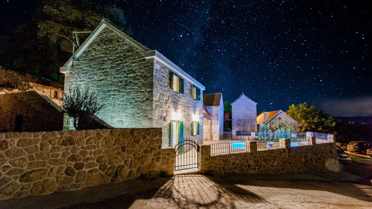 Photo of Outdoor in Crivac
