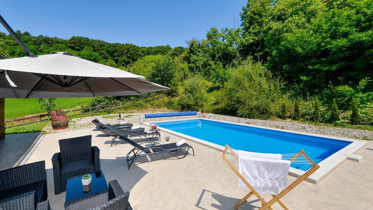 Photo of Outdoor in Mala Erpenja