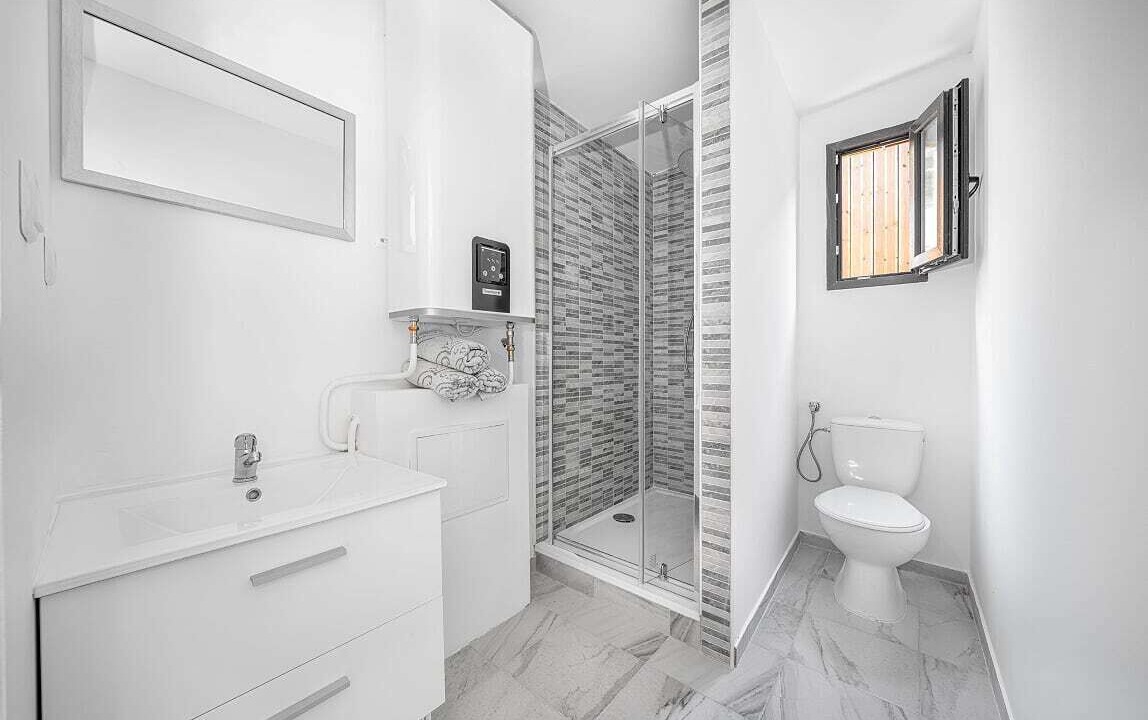 Photo of Bathroom in Srima