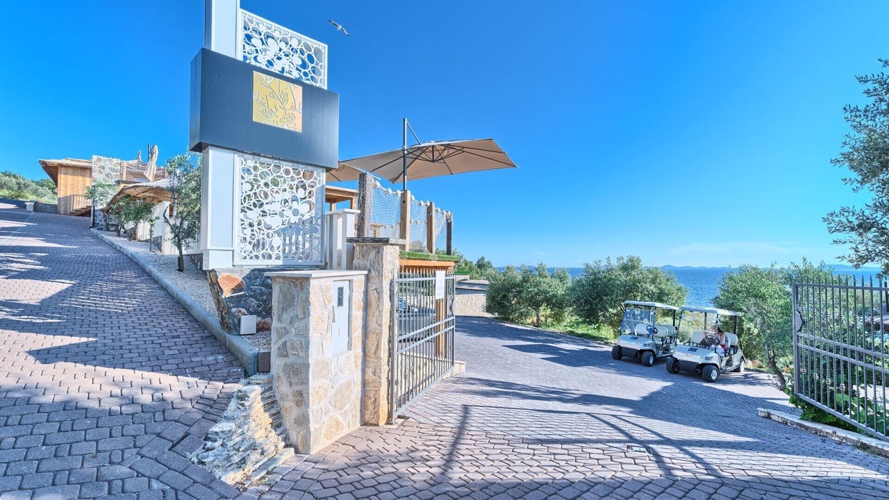 Photo of Outdoor in Jezera
