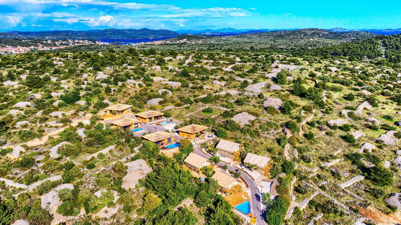 Photo of Outdoor in Jezera