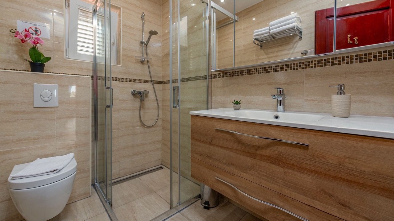 Photo of Bathroom in Turanj