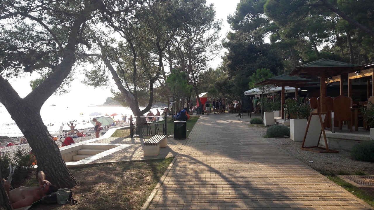Photo of Outdoor in Borik