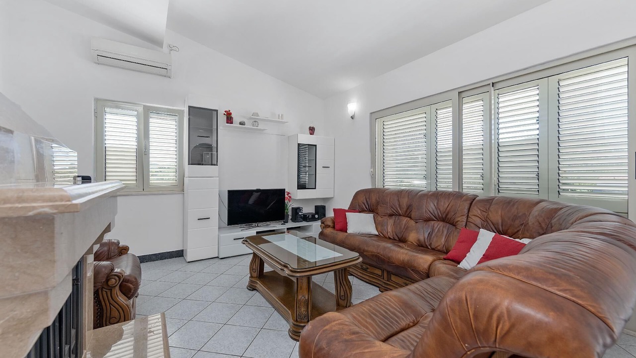 Photo of Livingroom in Neoric