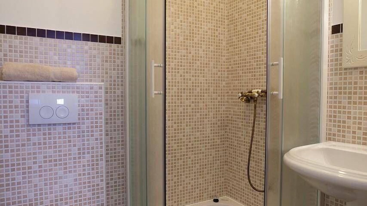 Photo of Bathroom in Kras