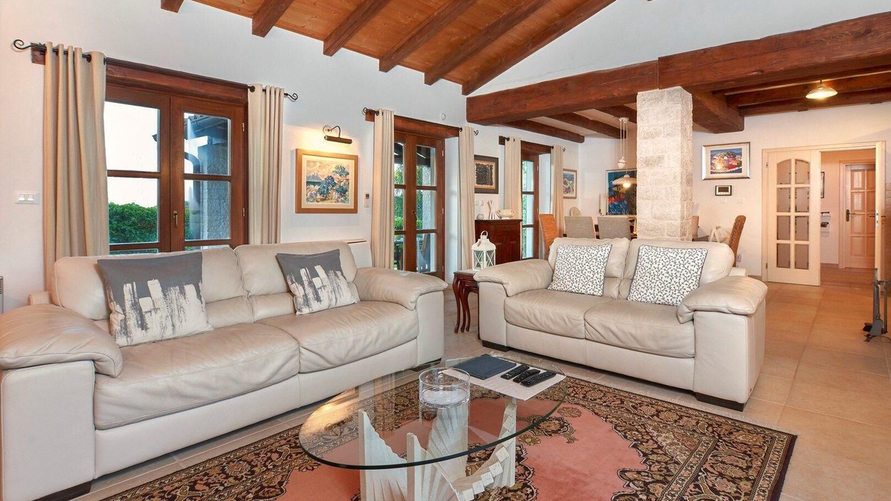 Photo of Livingroom in Karojba
