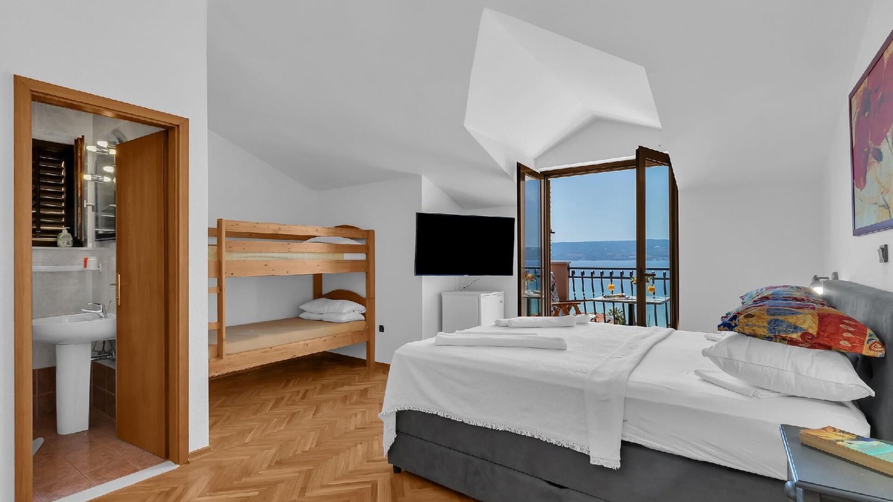 Photo of Bedroom in Duce