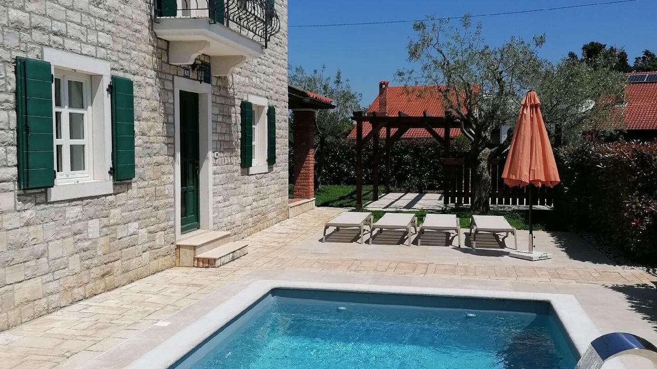 Photo of Outdoor in Buici