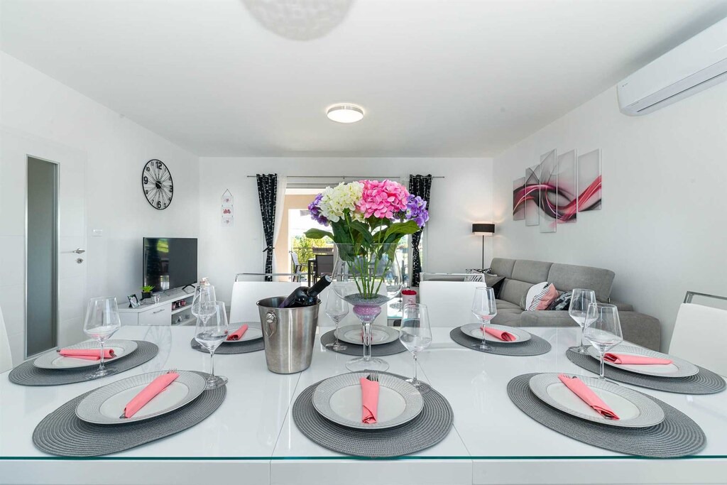 Photo of Livingroom in Pristeg