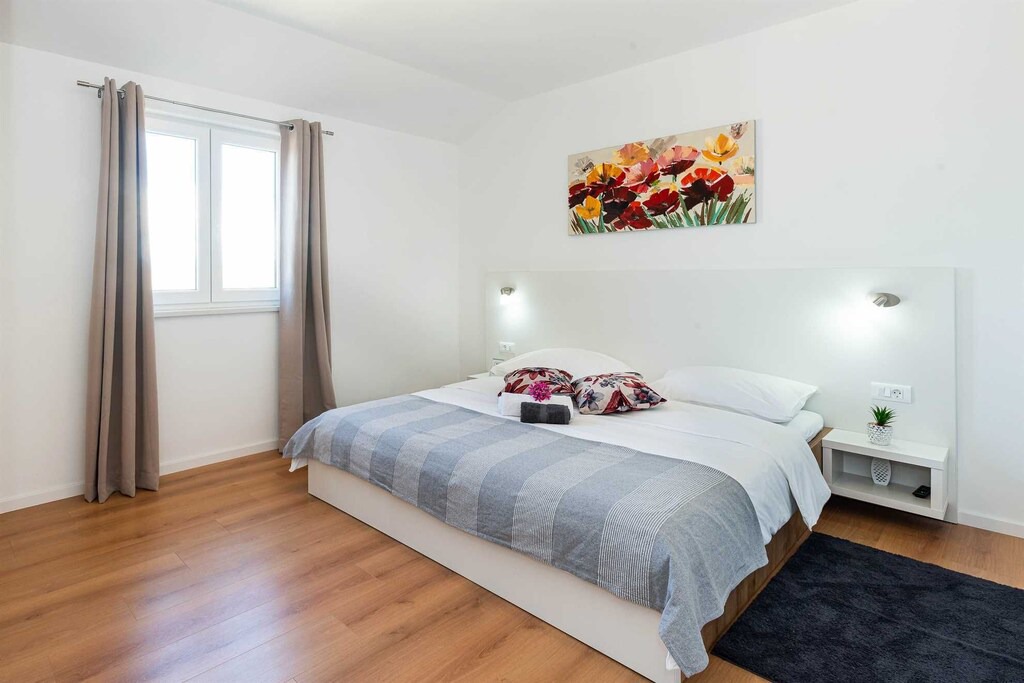 Photo of Bedroom in Pristeg