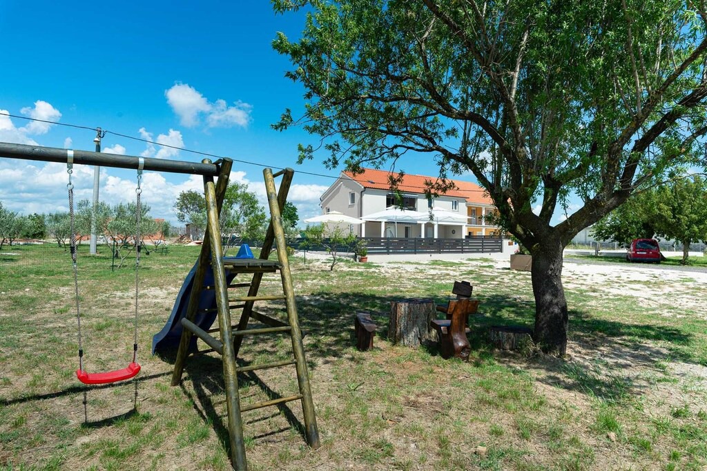 Photo of Others in Pristeg