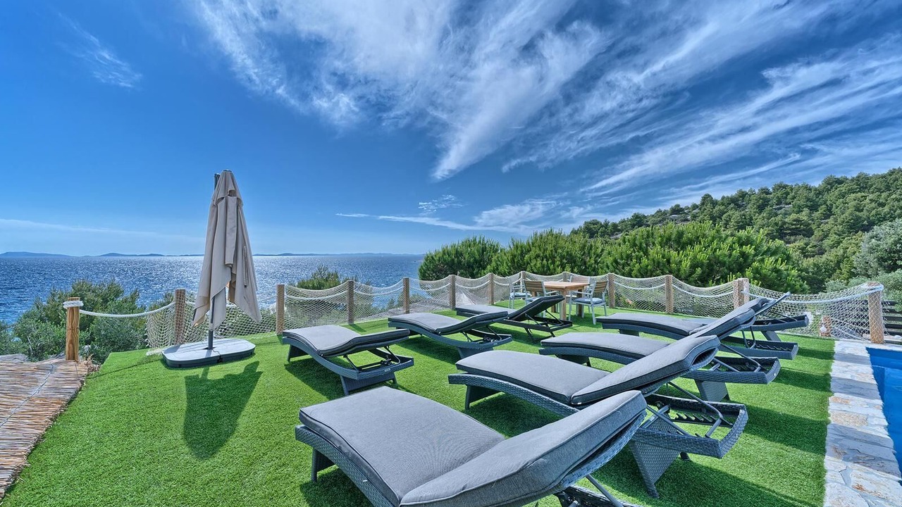 Photo of Patio Balcony in Jezera
