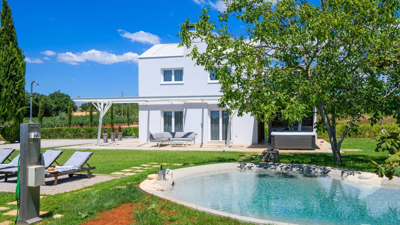 Photo of Outdoor in Jursici