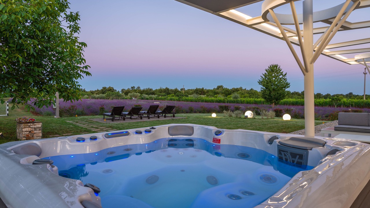 Photo of Patio Balcony in Jursici