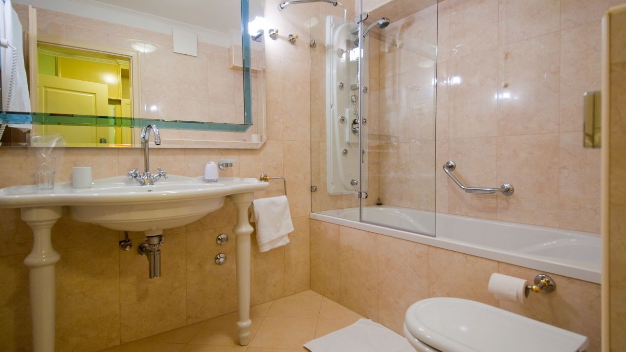 Photo of Bathroom in Brela