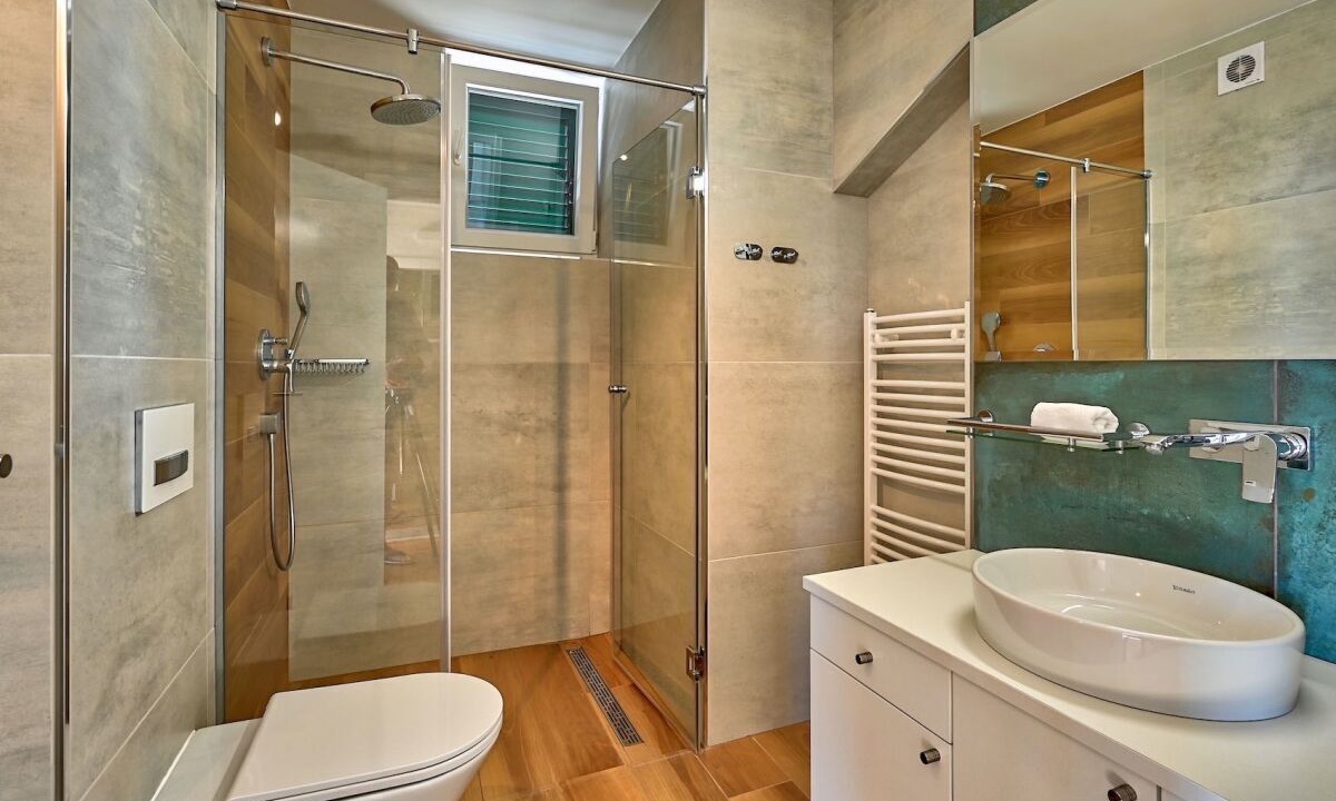 Photo of Bathroom in Novalja