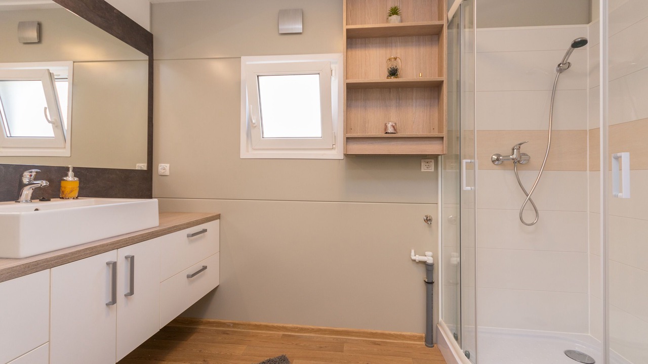 Photo of Bathroom in Tkon