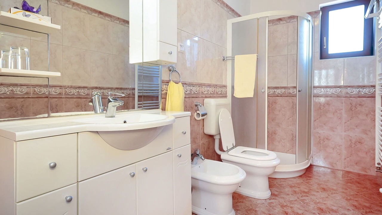 Photo of Bathroom in Matohanci