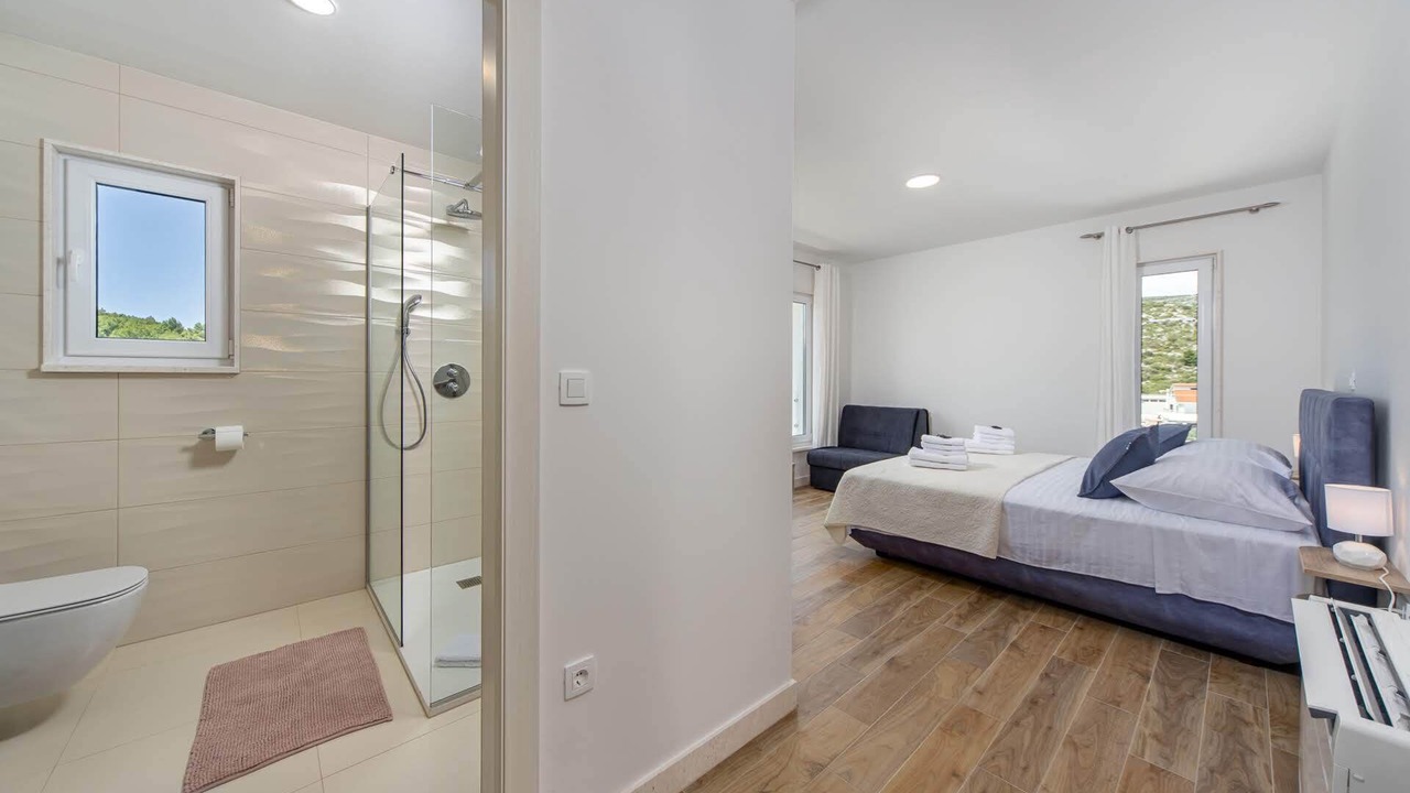 Photo of Bathroom in Marina