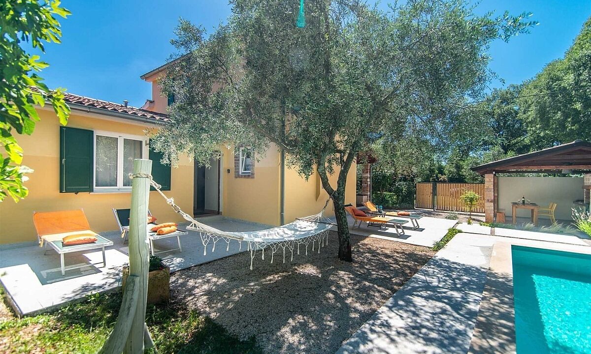 Photo of Patio Balcony in Babici