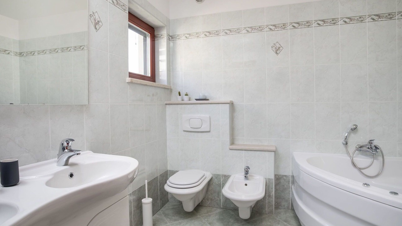 Photo of Bathroom in Basanija