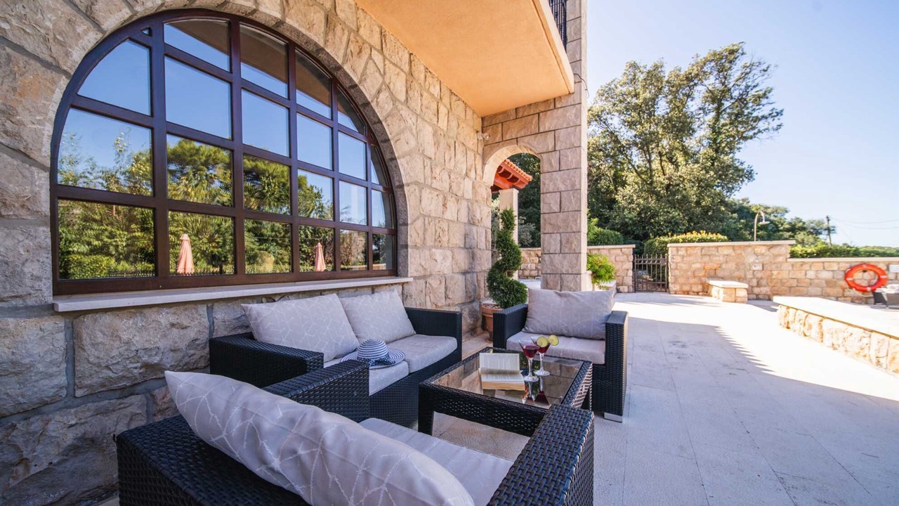 Photo of Patio Balcony in Babin Kuk