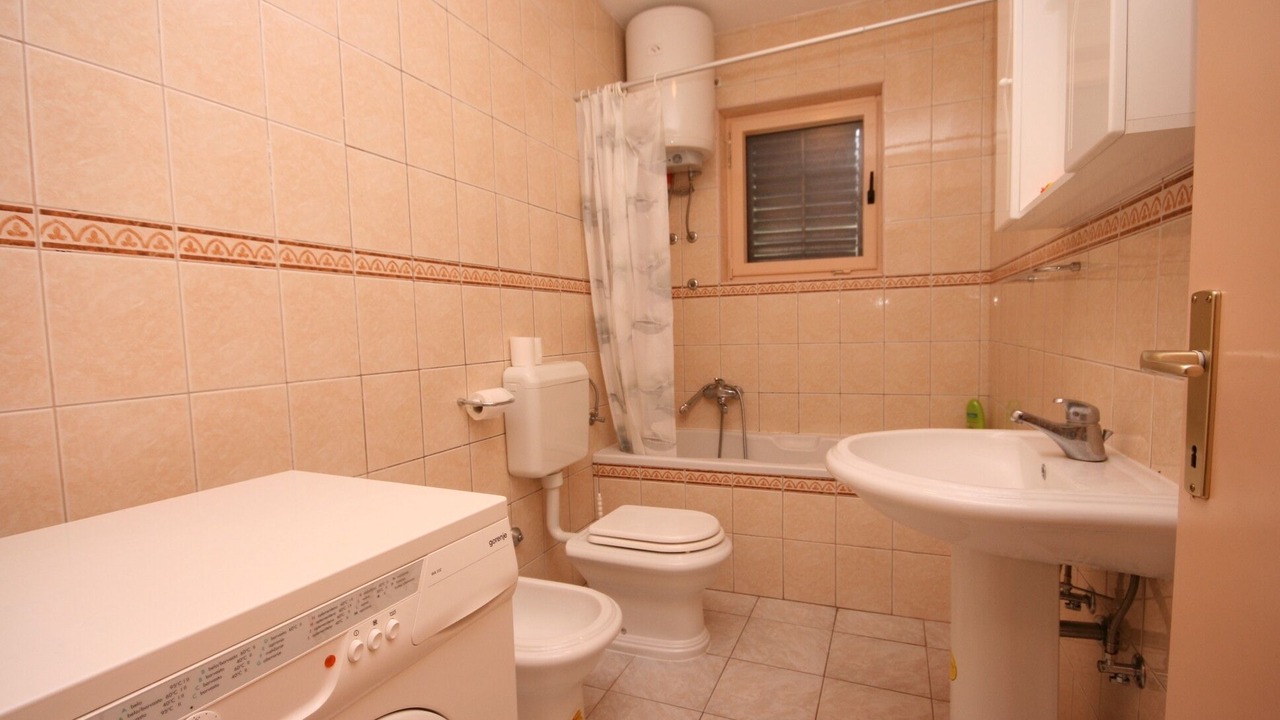 Photo of Bathroom in Okrug Gornji
