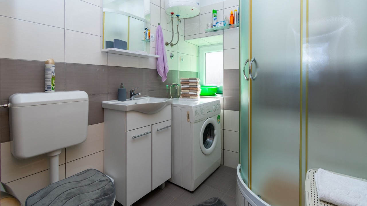 Photo of Bathroom in Preko