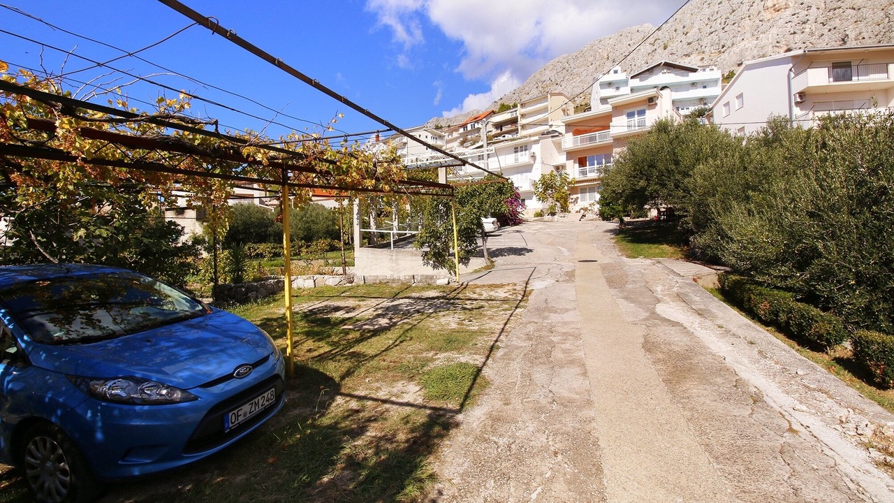 Photo of Others in Omis