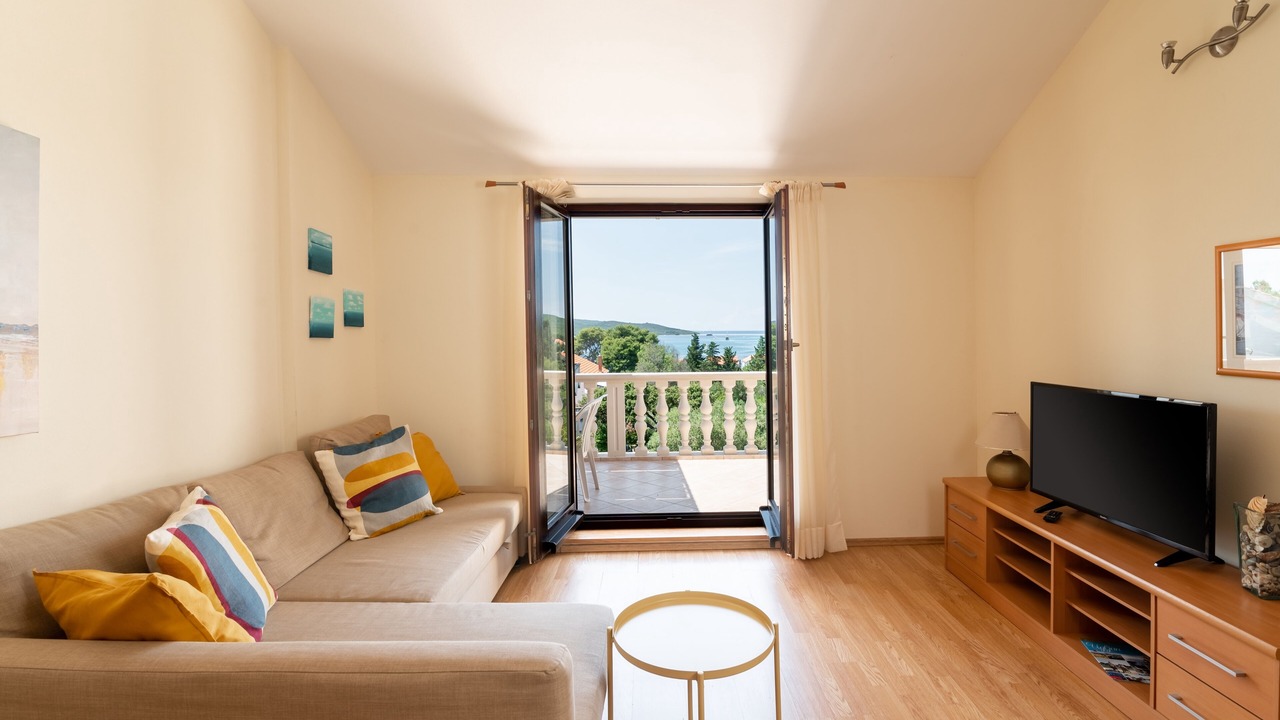 Photo of Livingroom in Muline