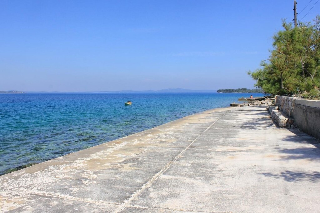 Photo of Outdoor in Zman