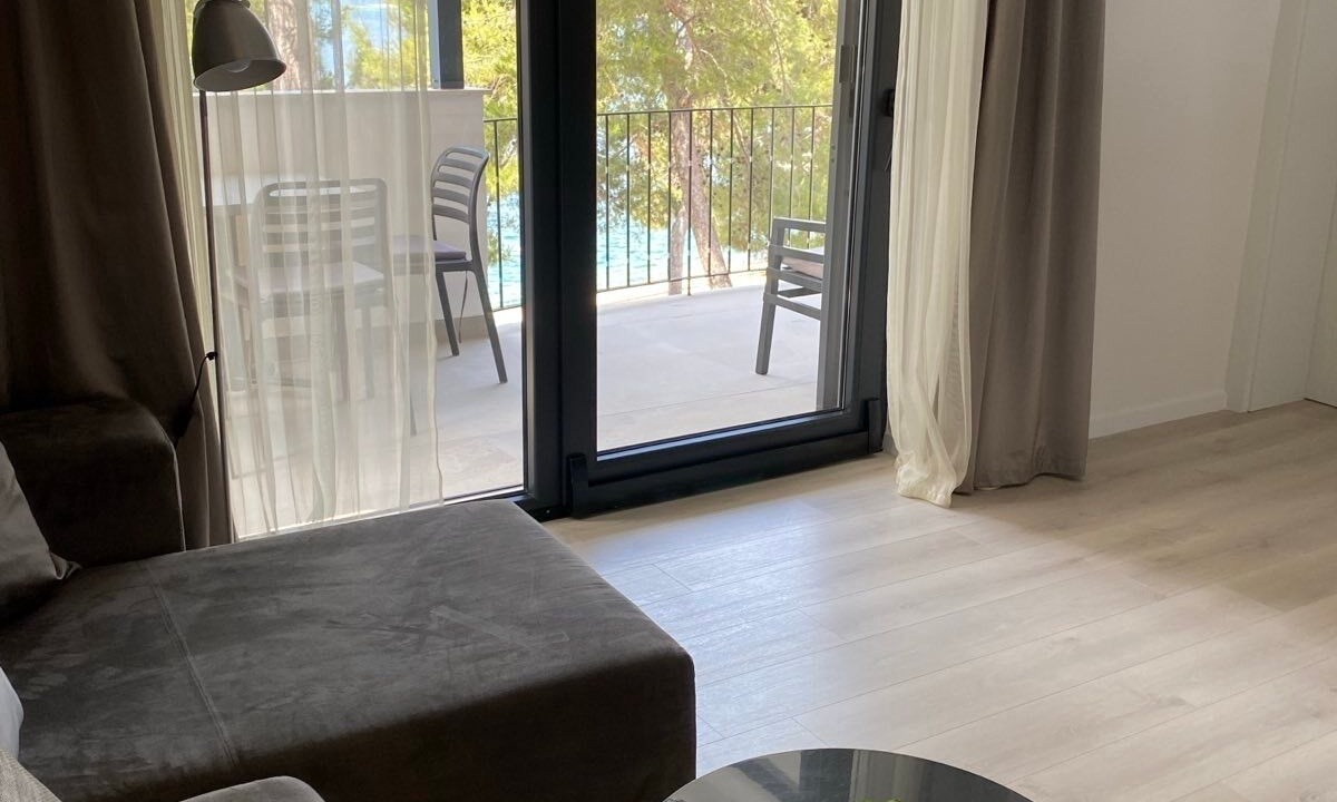 Photo of Livingroom in Cove Murtar