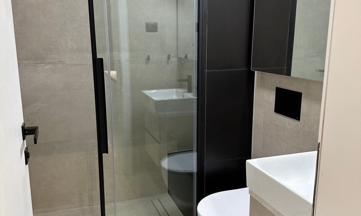 Photo of Bathroom in Cove Murtar