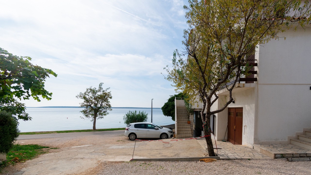 Photo of Outdoor in Mandre