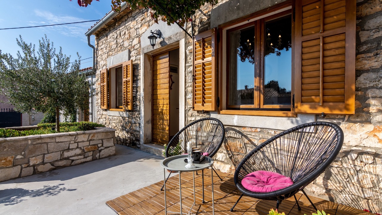 Photo of Patio Balcony in Loborika