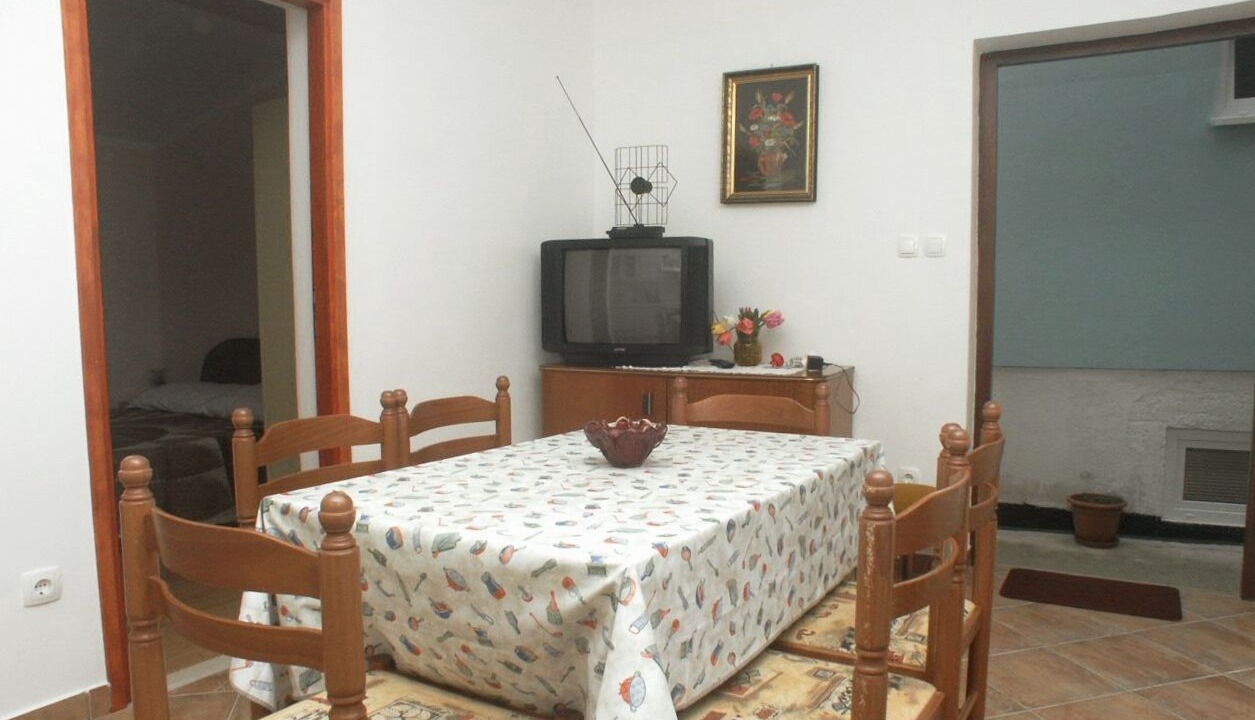 Photo of Livingroom in Cove Murtar
