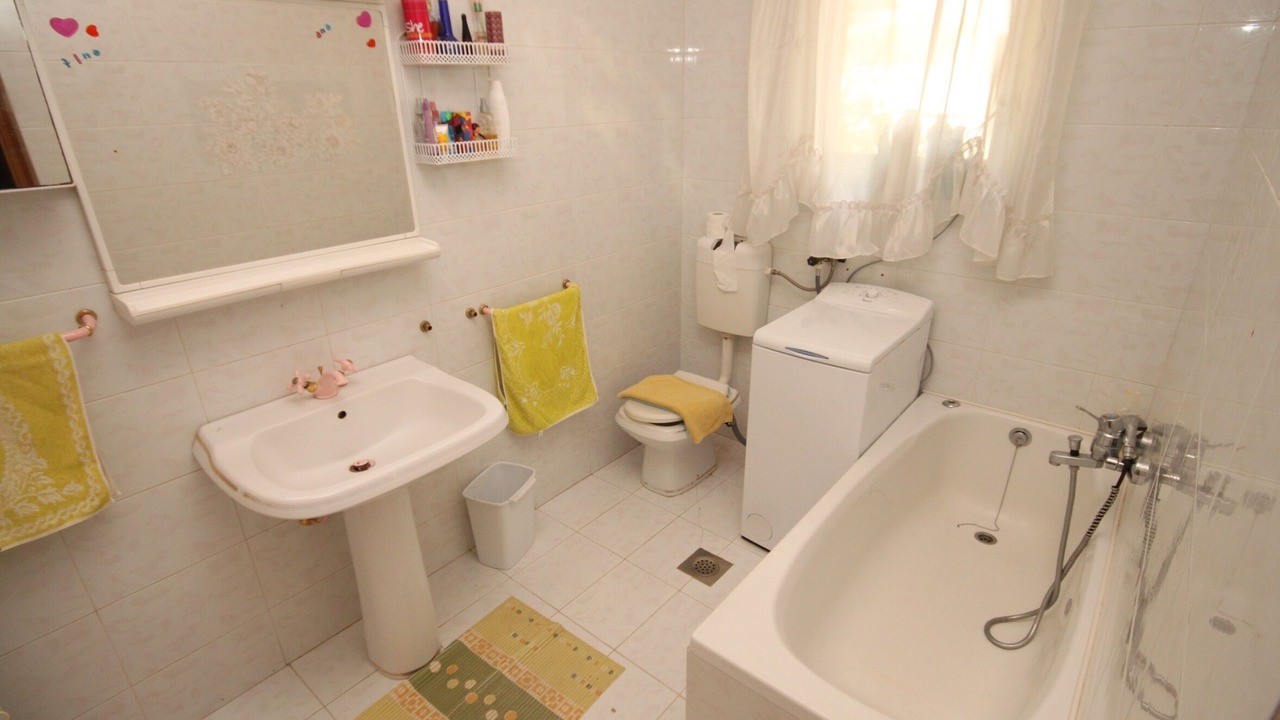 Photo of Bathroom in Kali