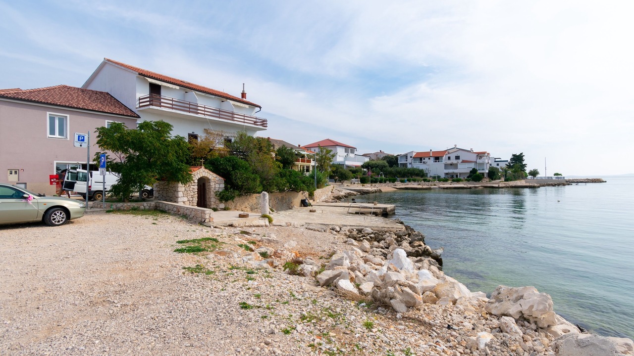 Photo of Outdoor in Mandre
