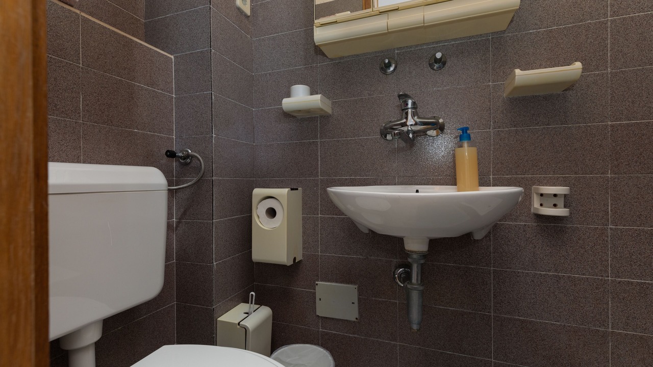 Photo of Bathroom in Tice
