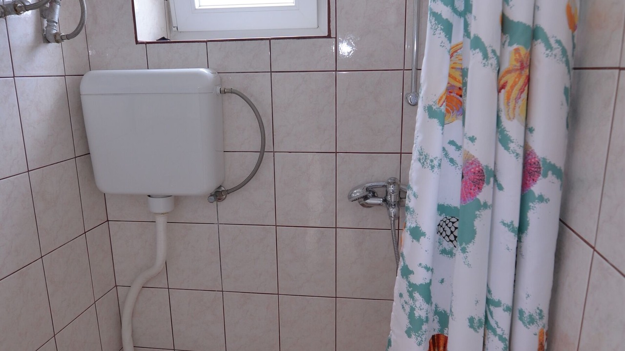Photo of Bathroom in Tkon