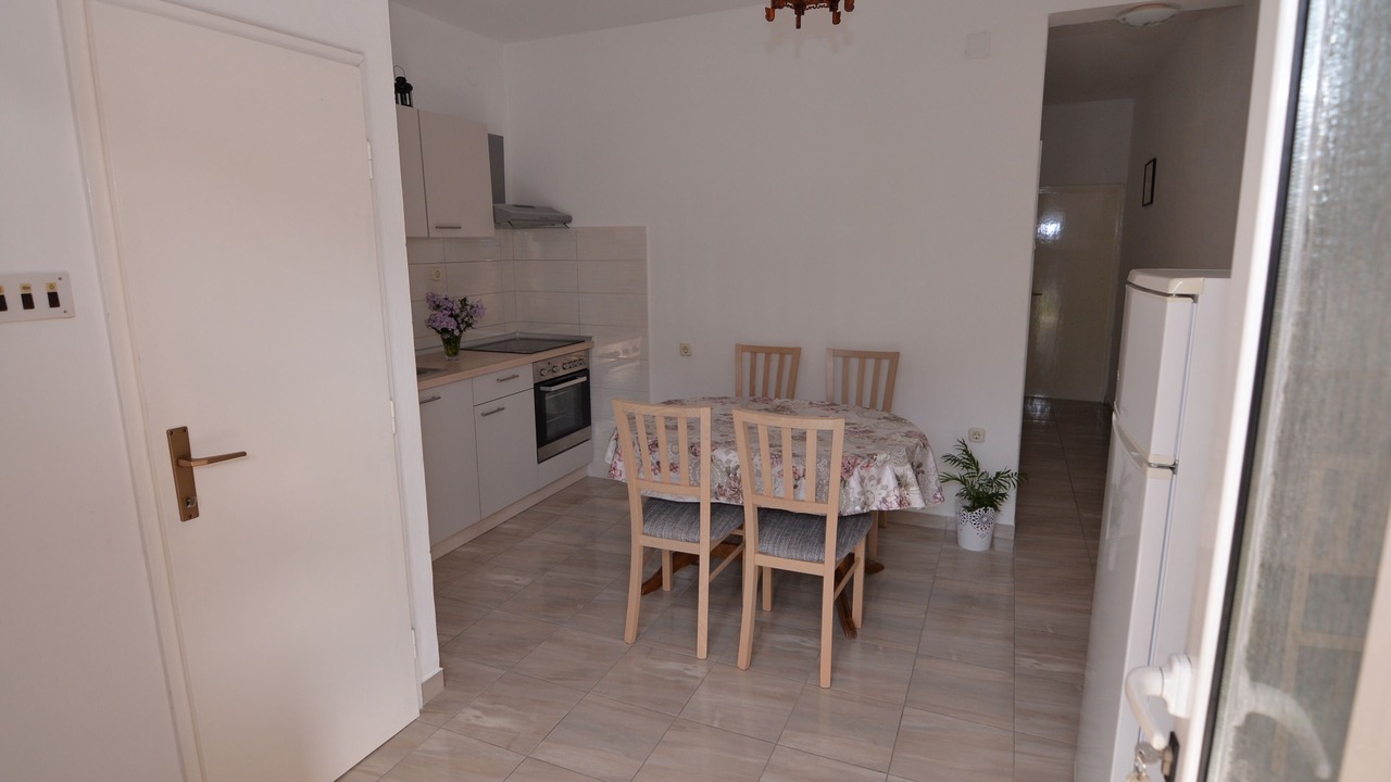 Photo of Livingroom in Tkon