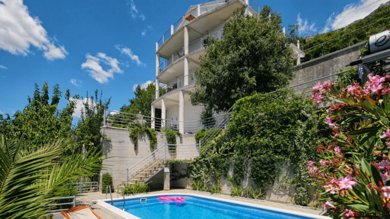 Photo of Outdoor in Brela