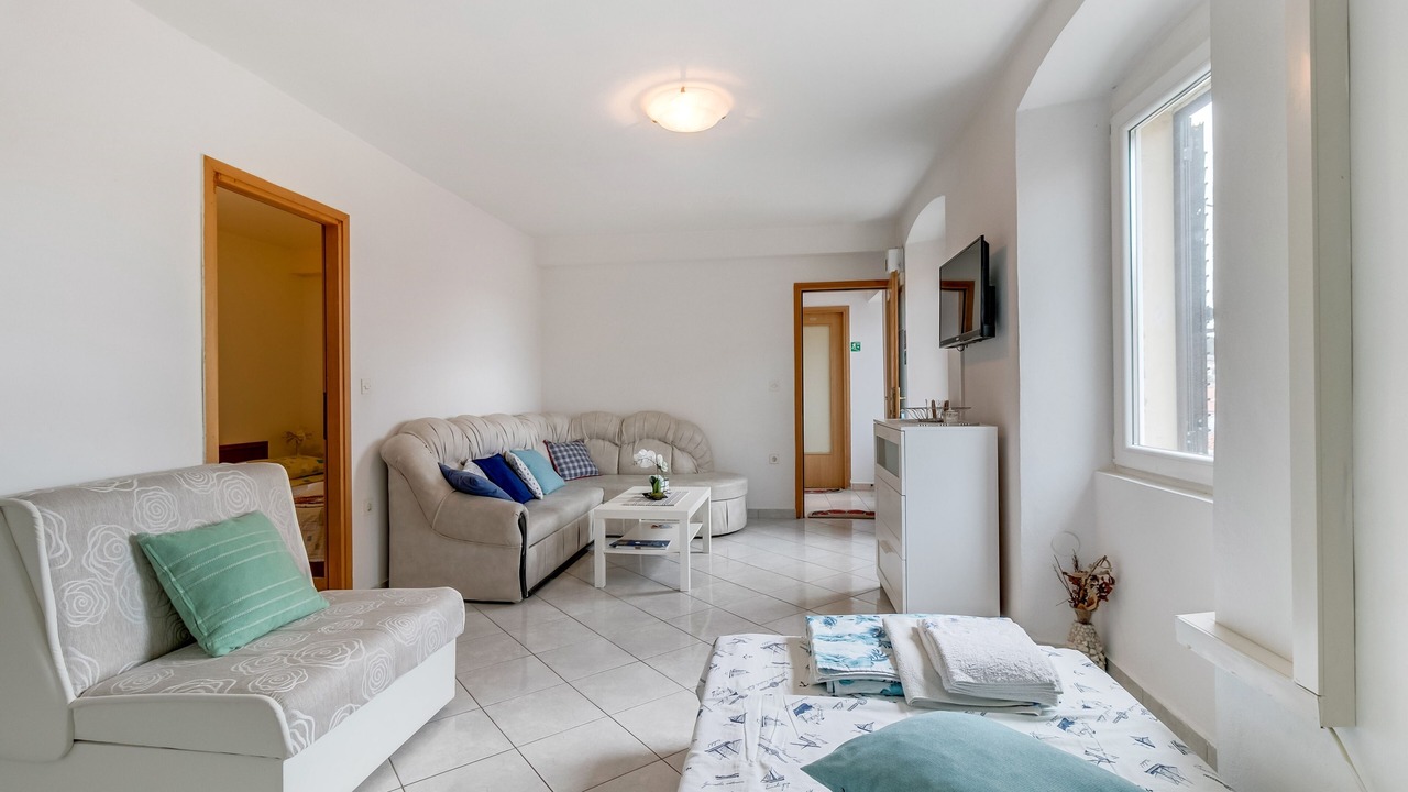 Photo of Livingroom in Cove Murtar