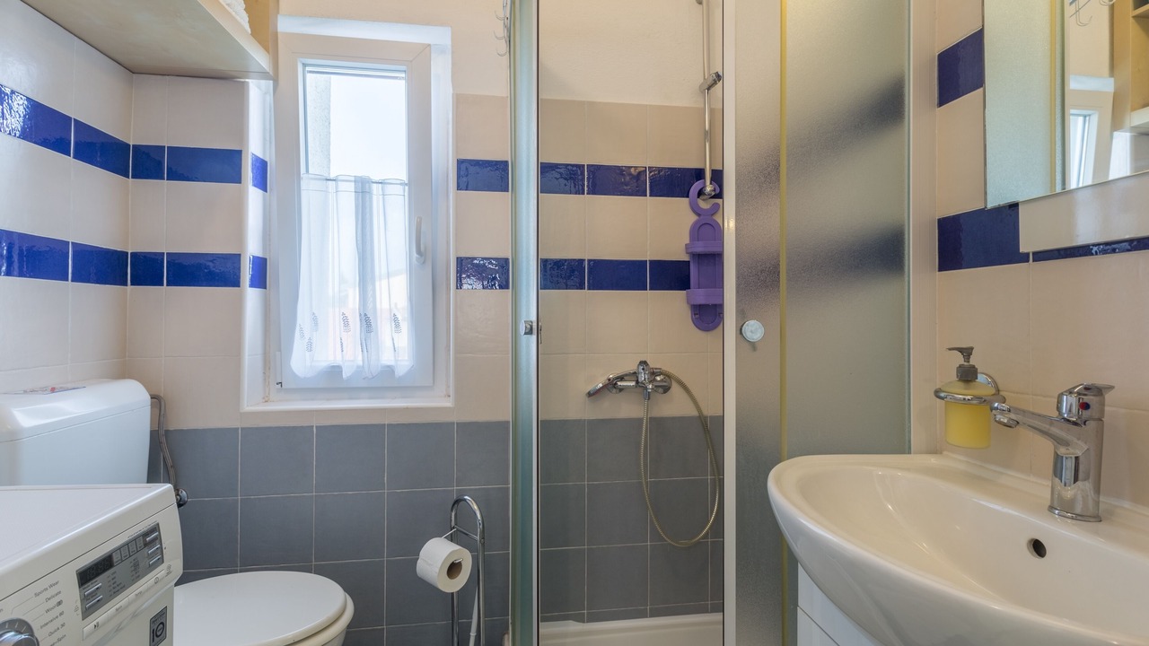 Photo of Bathroom in Karigador