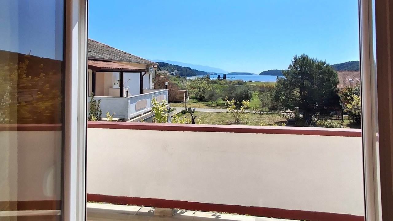 Photo of Patio Balcony in Suha Punta