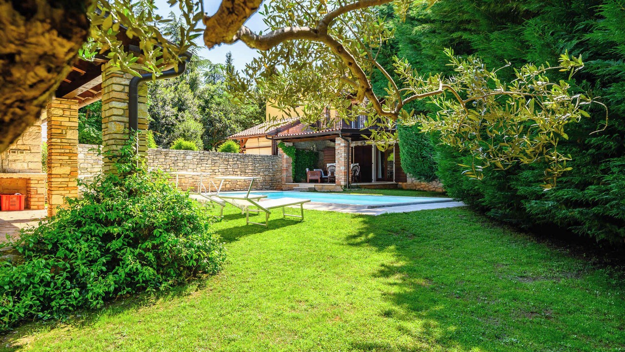 Photo of Outdoor in Materada