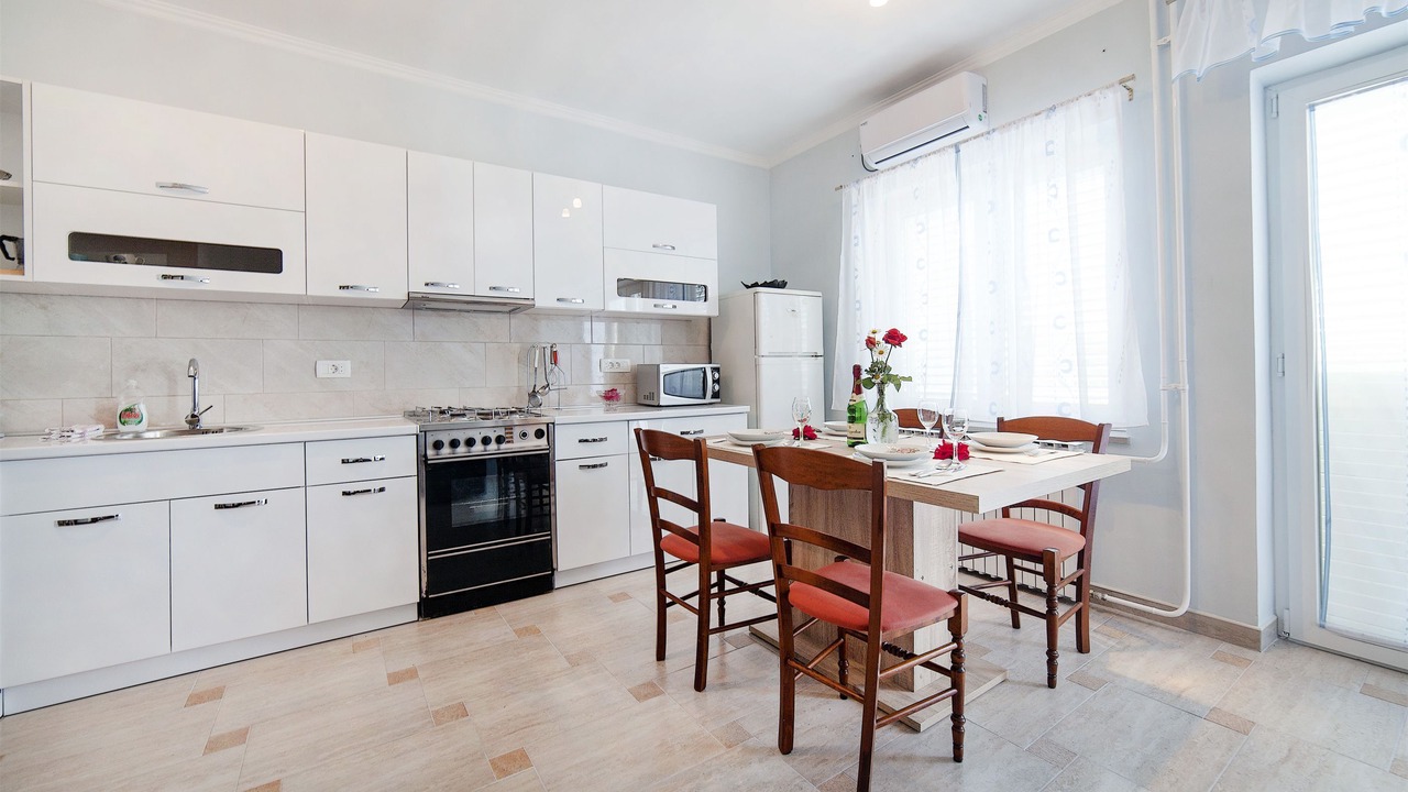 Photo of Kitchen in Brsec