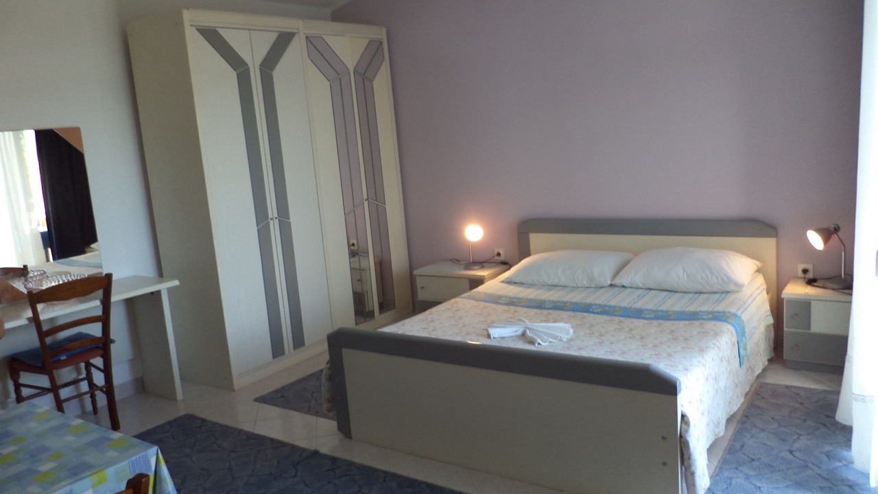 Photo of Bedroom in Brsec