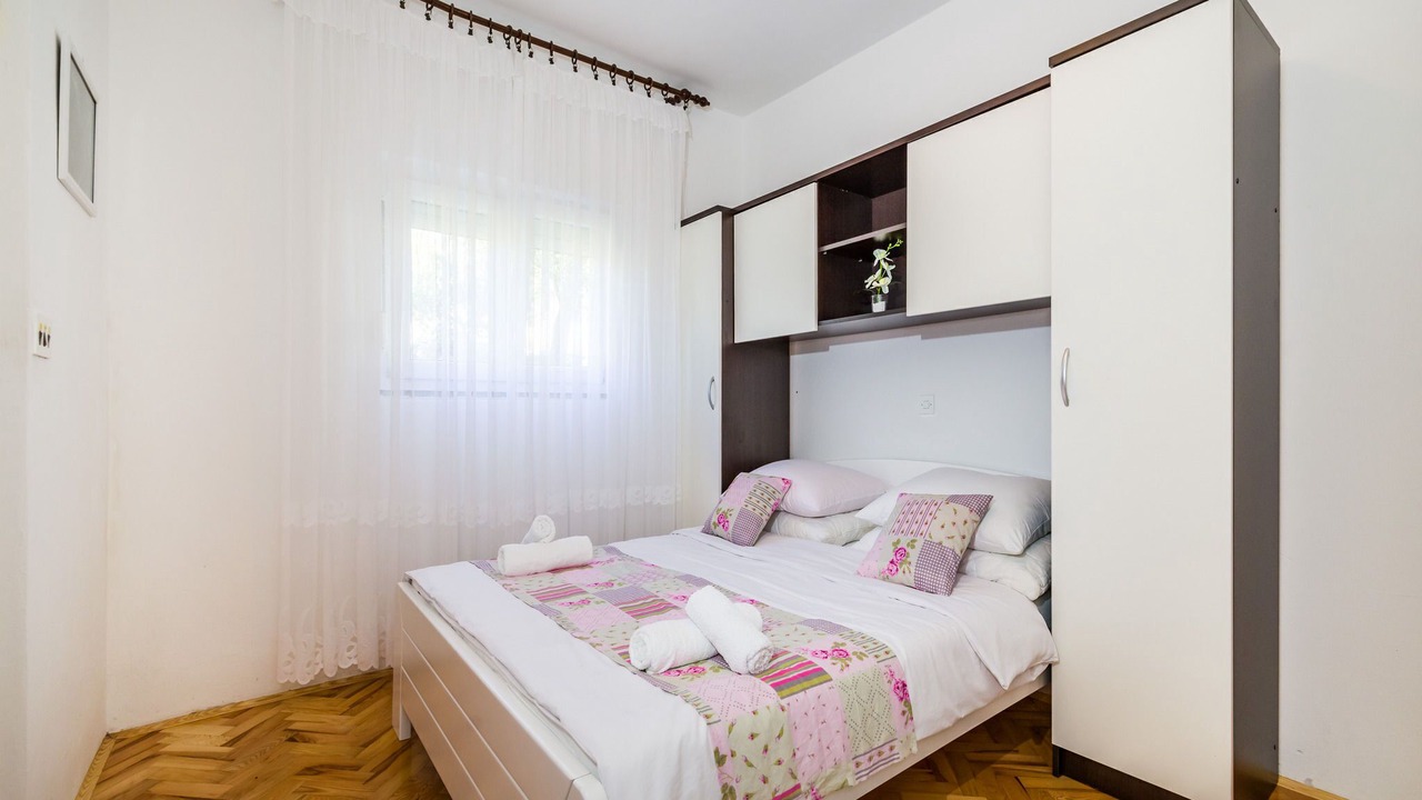 Photo of Bedroom in Rovanjska
