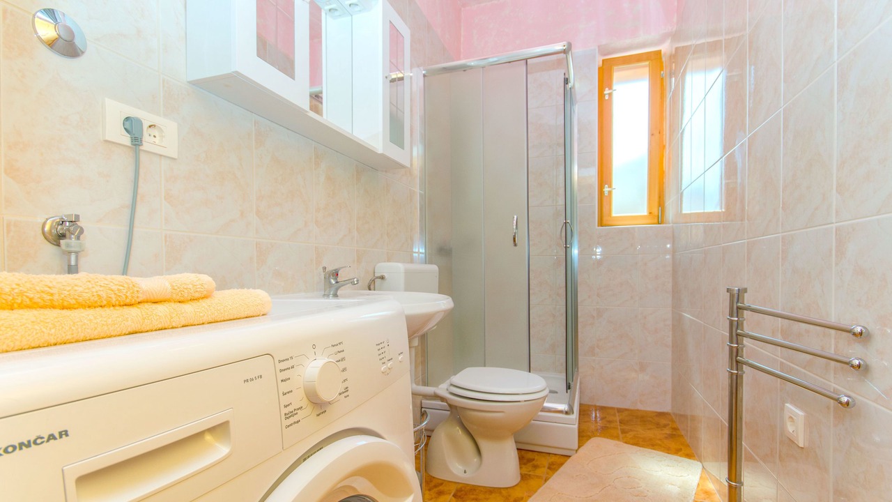 Photo of Bathroom in Miskovici